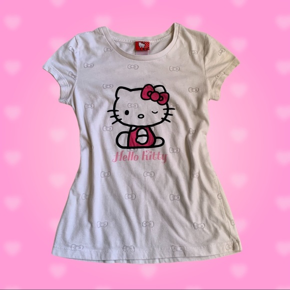 2011 hello kitty by sanrio graphic tshirt - Picture 2 of 4